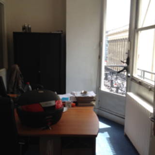 Bureau privé 12 m² 2 postes Location bureau Rue Feydeau Paris 75002 - photo 4